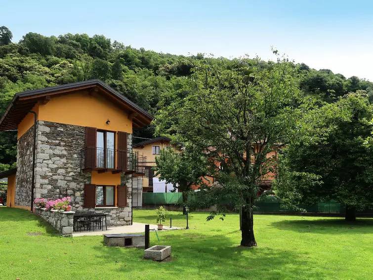 Haus 4 Personen in Pettenasco, Comune di Pettenasco