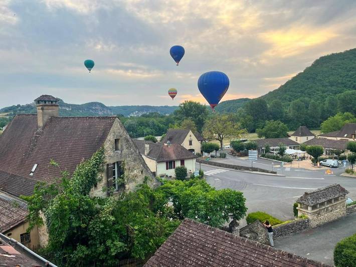 Gîte pour 4 personnes, avec Balcon ainsi que Terrasse et Vue à Castelnaud-la-Chapelle - 2