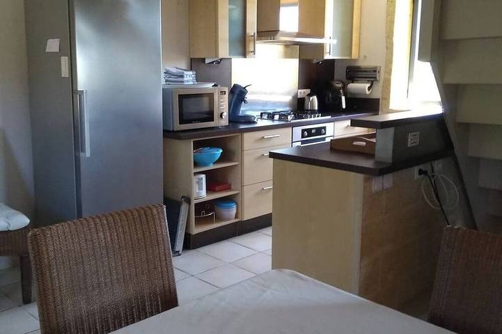Gîte pour 6 personnes, avec piscine à Argilliers - 3