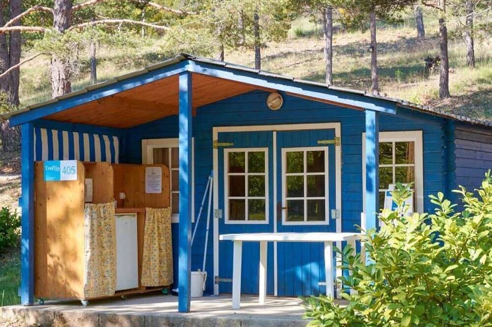 Zecamping 3 étoiles animations locatif 11m2 4 pers in Esparron-de-Verdon, Alpes-de-Haute-Provence