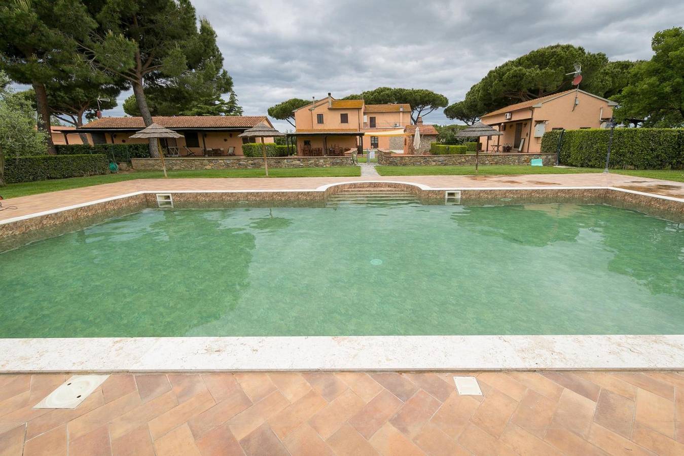 Appartamento intero, Appartamento 'Quercia' con piscina condivisa, Wi-Fi e aria condizionata in Piombino, Costa degli Etruschi