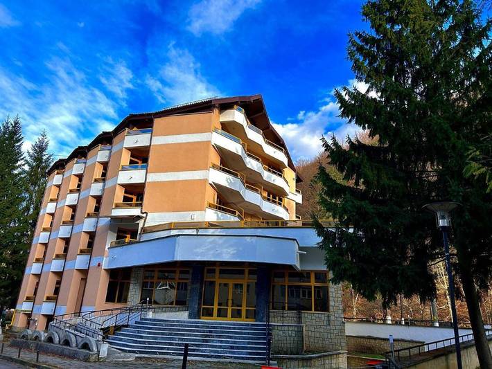 Chambre d’hôte pour 4 personnes, avec jardin ainsi que vue et balcon