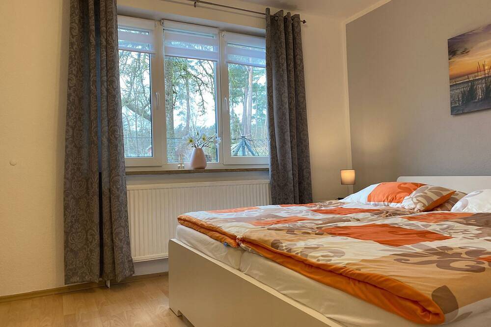 Ganze Wohnung, Xl-Bungalow links & rechts (100m², 5 Erw. + 1 Ki + 1 Baby) - Bungalow am in Neubukow, Neubukow-Salzhaff