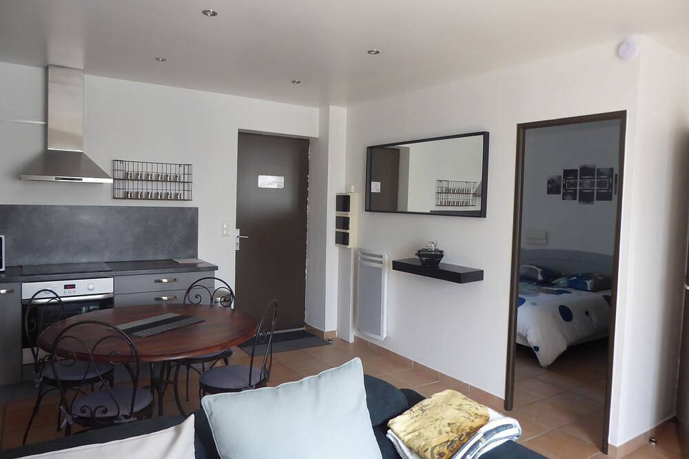 Ganze Wohnung, Apartment mit 2 Schlafzimmern und Pool - Au Soleil de Gordes in Village de Gordes, Gordes