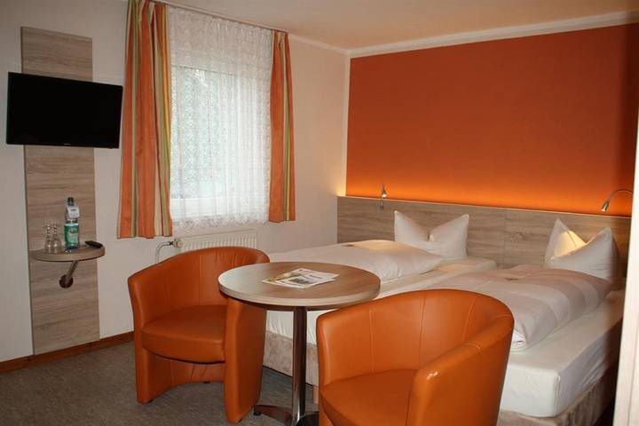 Pension für 2 Personen, mit Terrasse und Sauna sowie Garten in Altenberg - 4