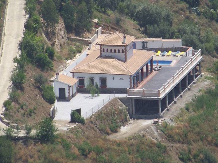 Ferienhaus für 10 Personen, mit Garten und Pool in Sayalonga