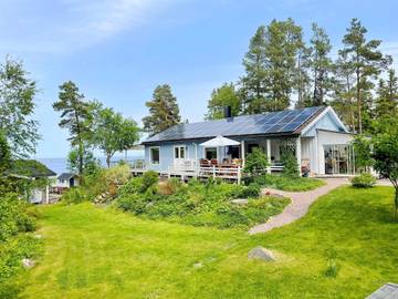 Ferienhaus für 7 Personen, mit Sauna und Balkon, kinderfreundlich in Väddö