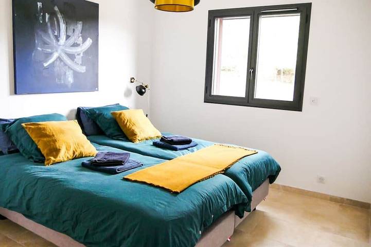 Location de vacances pour 9 personnes, avec jardin et jacuzzi à Roquevaire - 2