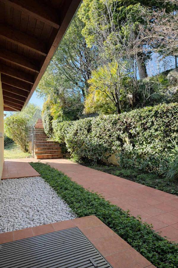 Villa Elisea - Villa panoramica con piscina privata sul Lago di Garda in Soiano del Lago, Gardasee-Berge
