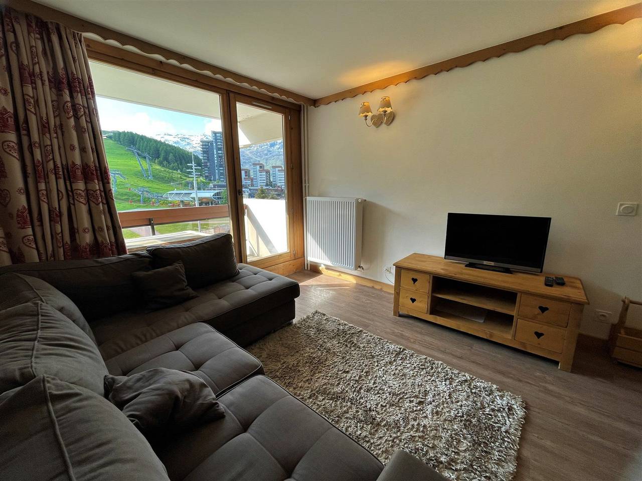 Apartamento entero, Apartamento renovado y acogedor para 6 personas con balcón en el corazón de Les Menuires in Les Menuires, Saint-Martin-de-Belleville