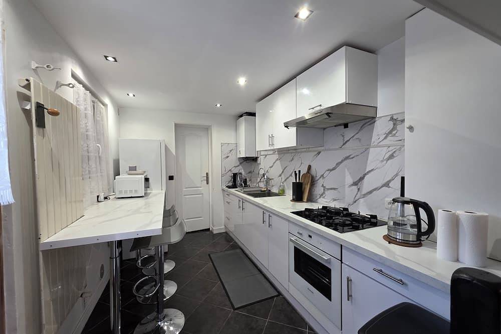 Fully equipped townhouse in Argenteuil, Val-d'Oise