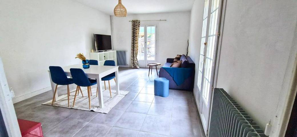 Maison de vacances pour 6 personnes, avec Jacuzzi et Terrasse ainsi que Jardin et Vue à Plan-de-Cuques