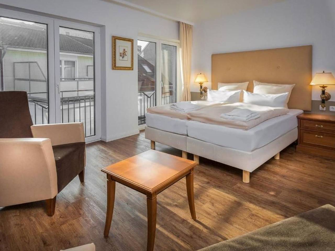 Ganze Ferienwohnung, Stilvolles Apartment 1 mit Küche & Parkplatz inklusive - Business-Apartment 1 in Greifswald, Vorpommern