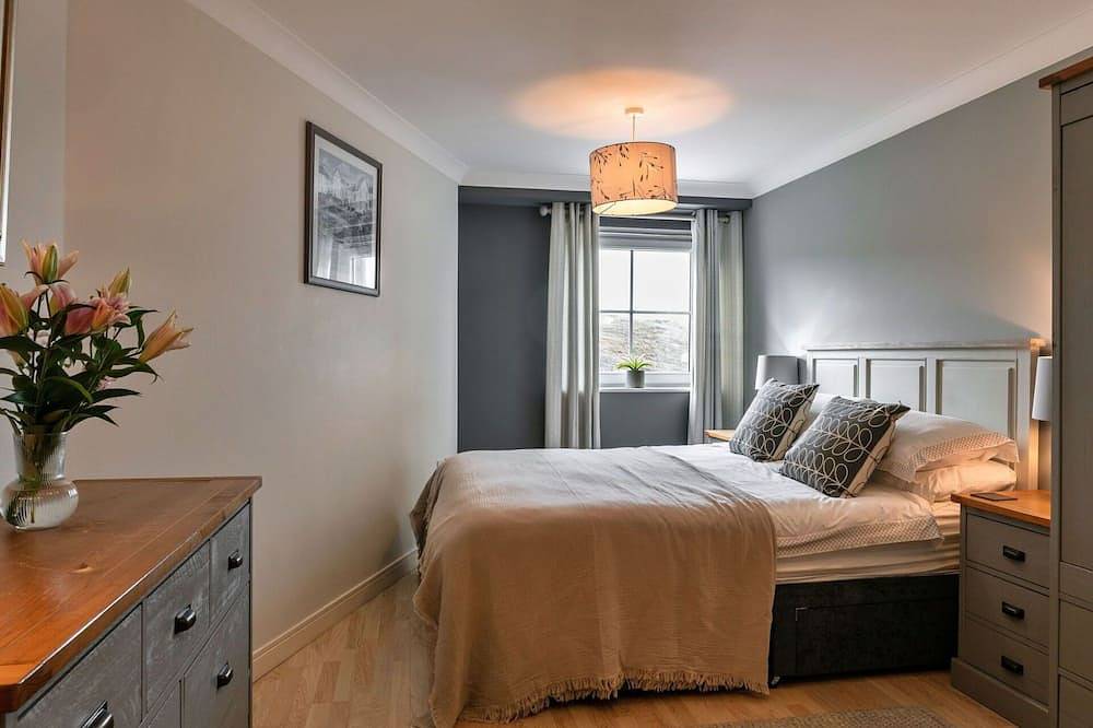 Entire apartment, Nice apartment for 4 guests with Wifi, balcony and pets allowed in Watergate Bay, Newquay