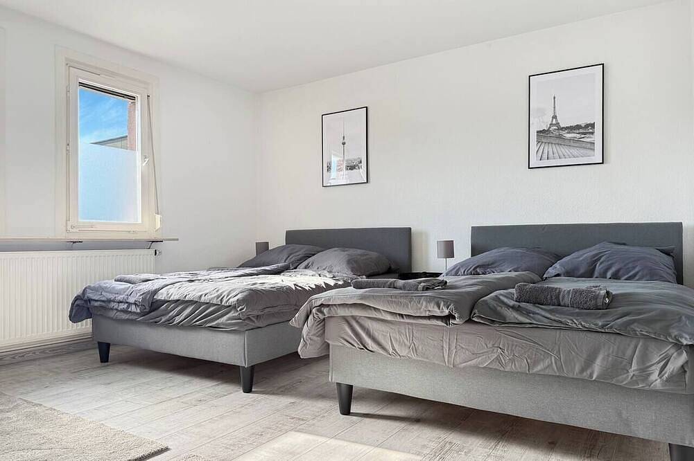 Ganze Wohnung, Zentrales Nürtingen Penthouse – 14 Pers., Zentrales Penthouse Nürtingen für 14 Pers in Nürtingen, Landkreis Esslingen