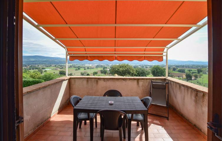 Apartamento vacacional entero, Apartamento con piscina y jardín cerca de Marsciano in Marsciano, Provincia de Perugia