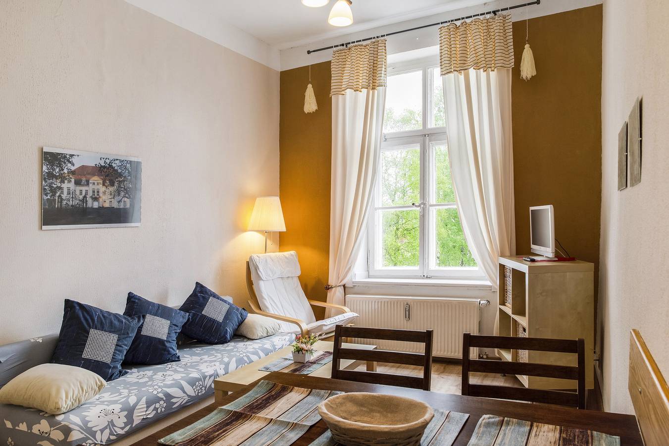 Entire apartment, Apartment 'Ferienwohnung 6' with Shared Terrace and Shared Garden in Krakow am See, Mecklenburg Lakes