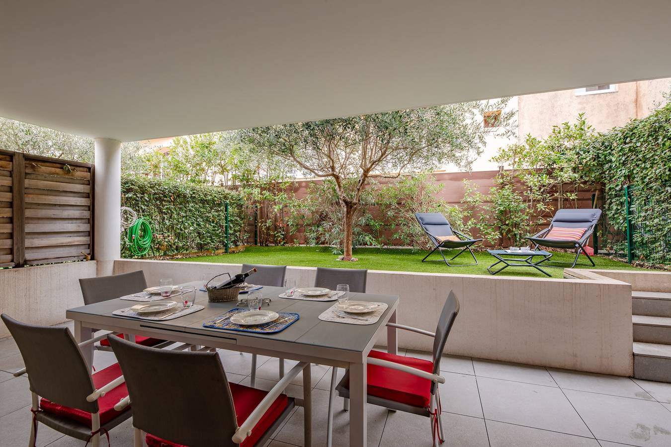 Appartement entier, Coeur d'Azur - apt climatisé - 1km plage in Saint-Raphaël, Côte méditerranéenne (France)