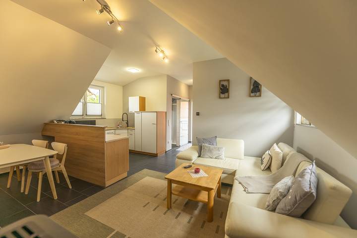 Ganze Wohnung, Ferienwohnung Knecht - Ferienwohnung mit 1 Schlafzimmer in Georgenberg, Naturpark Nördlicher Oberpfälzer Wald