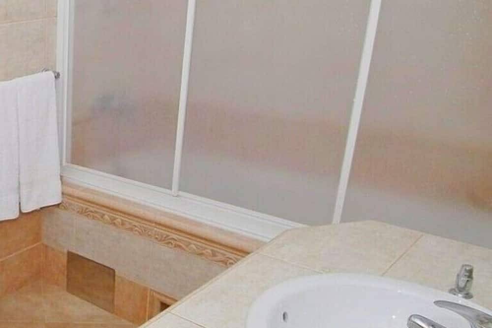 Ganze Wohnung, Ferienwohnungen und Zimmer Niko,, Soline, hr in Mlini, Dubrovnik-Neretva