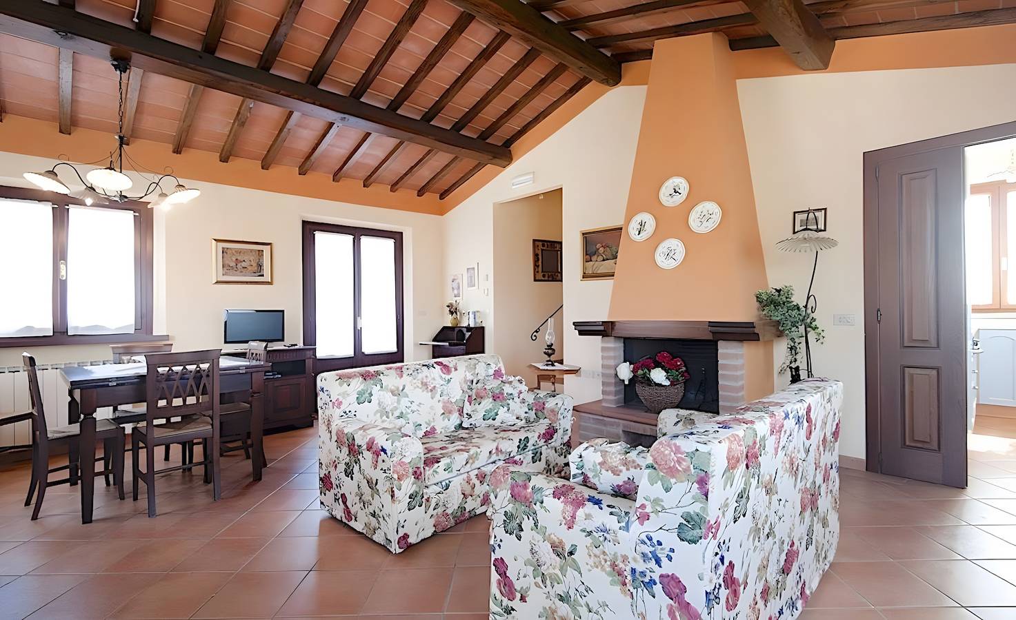 Agriturismo I Borghi – Apartment Zenzero with Pool in San Gimignano in Pancole, San Gimignano