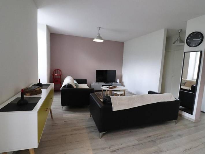 Location de vacances pour 8 personnes, avec jardin à Thiézac - 3