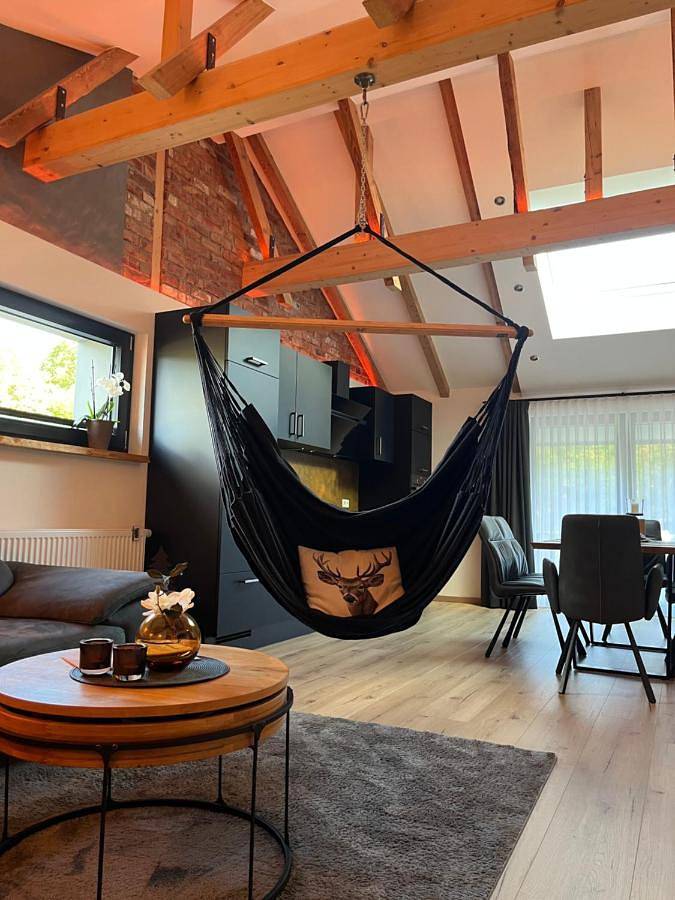 Ferienwohnung für 2 Personen, mit Terrasse und Garten sowie Sauna und Ausblick