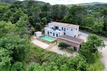 Cottage pour 16 personnes, avec jardin ainsi que piscine et vue, animaux acceptés à Carsan