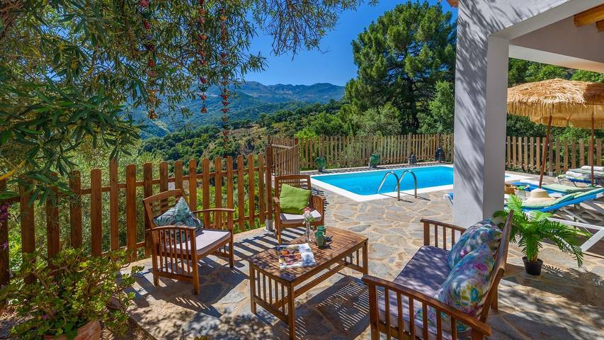 Chalet para 10 personas, con balcón/terraza y piscina en Valle del Genal - 4