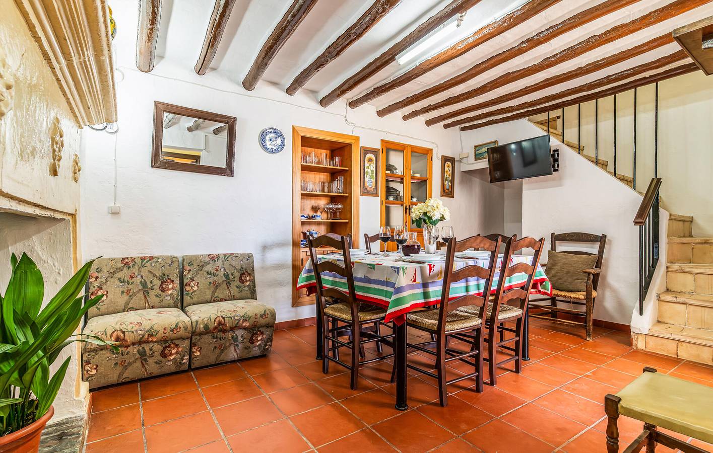 Modernes 2BR Apartment mit Pool, Parkplatz, WiFi in Archidona, Málaga Provinz