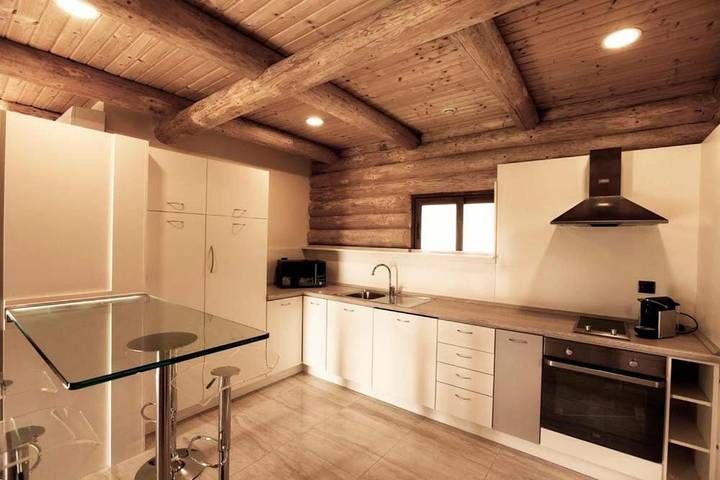 Location de vacances pour 4 personnes, avec vue ainsi que piscine et jardin, animaux acceptés à Pietracorbara - 3