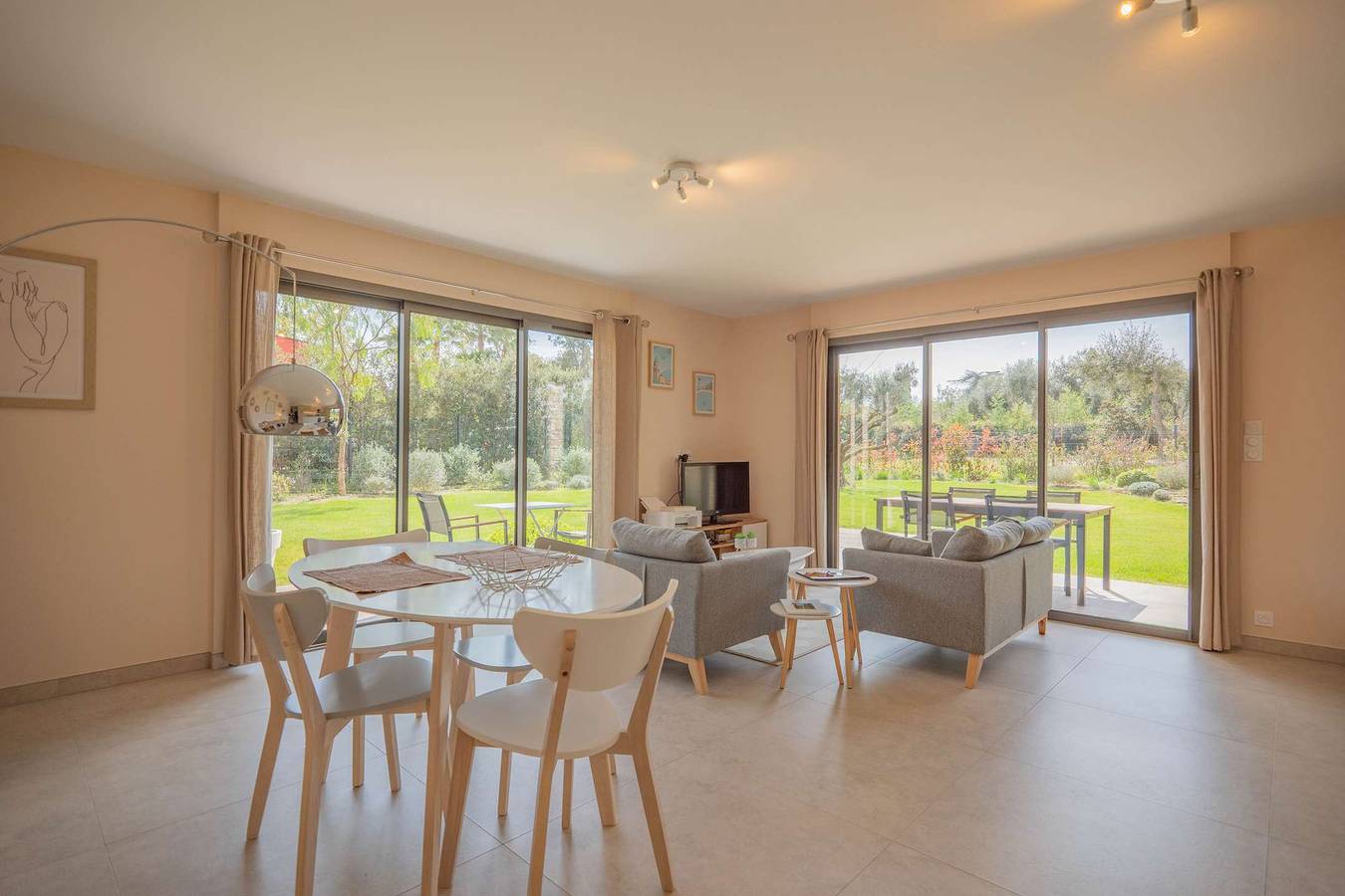 Appartement de vacances entier, Grimaud - Magnifique Appartement En Rez De Jardin in Grimaud, Côte méditerranéenne (France)