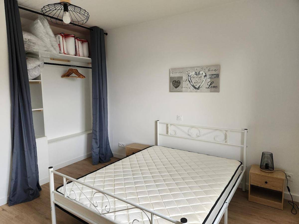 Appartement entier, Two-Bedroom Apartment in Villeneuve-la-Comptal, Région de Carcassonne