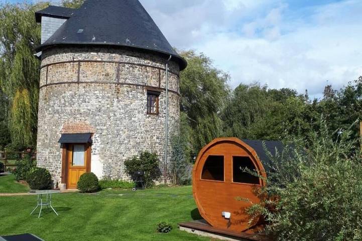 Gîte pour 4 personnes, avec Terrasse ainsi que Jardin et Sauna