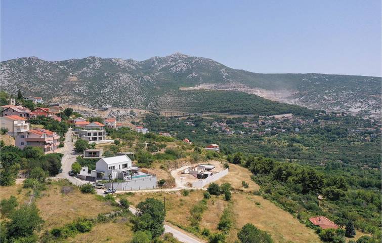 Ferienhaus mit Meerblick für 8 Personen, mit Terrasse und Garten in Split-Dalmatien - 4