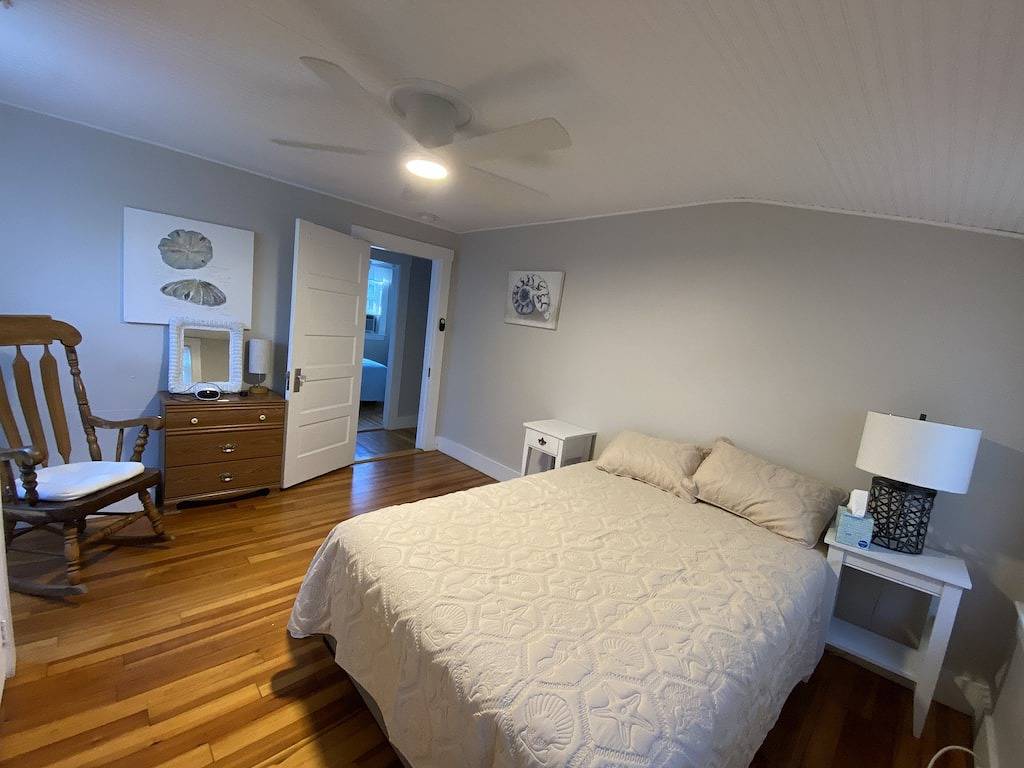 Cute and Cozy Cape in the Heart of Ogunquit Center in Ogunquit, York County