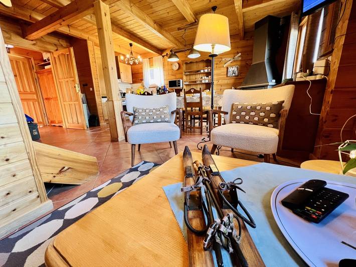 Chalet pour 7 personnes, avec balcon et piscine dans La Joue du Loup - 3