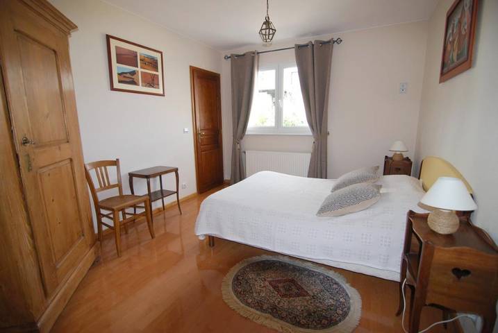 Location de vacances pour 4 personnes, avec terrasse ainsi que vue et jardin à Eguisheim - 4