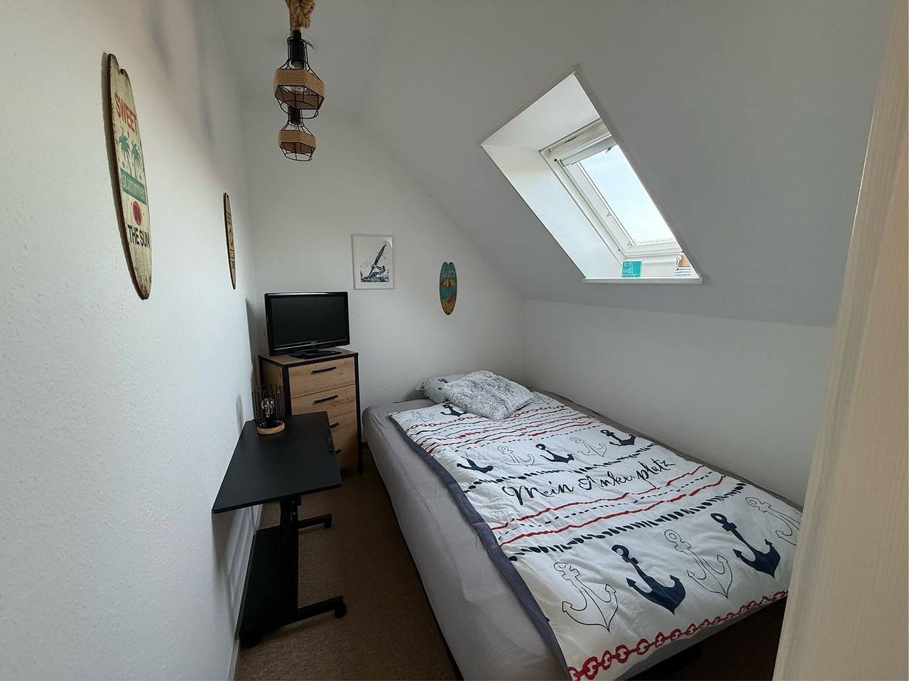 Ganze Wohnung, Zentrale Ferienwohnung "Urlaubsbrise" , mit Balkon, ideal für 3-4 Personen in Hafen Büsum, Büsum
