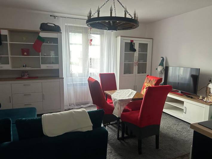 Apartament wakacyjny dla 5 osób, z Balkon i Jacuzzi oraz Taras i Ogród w Biała Podlaska