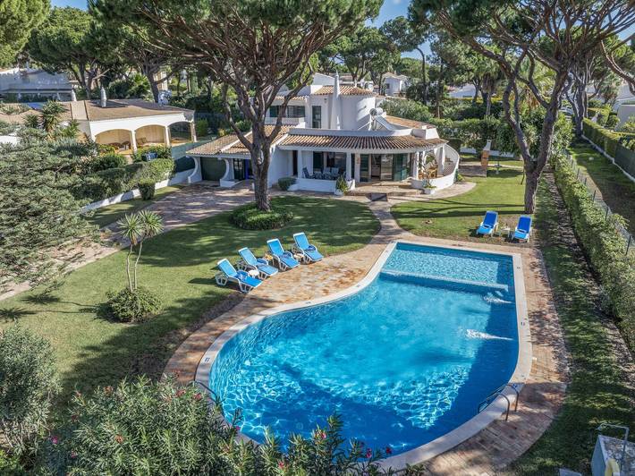 Villa voor 7 personen, with Balkon and Terras as well as Tuin in Vilamoura