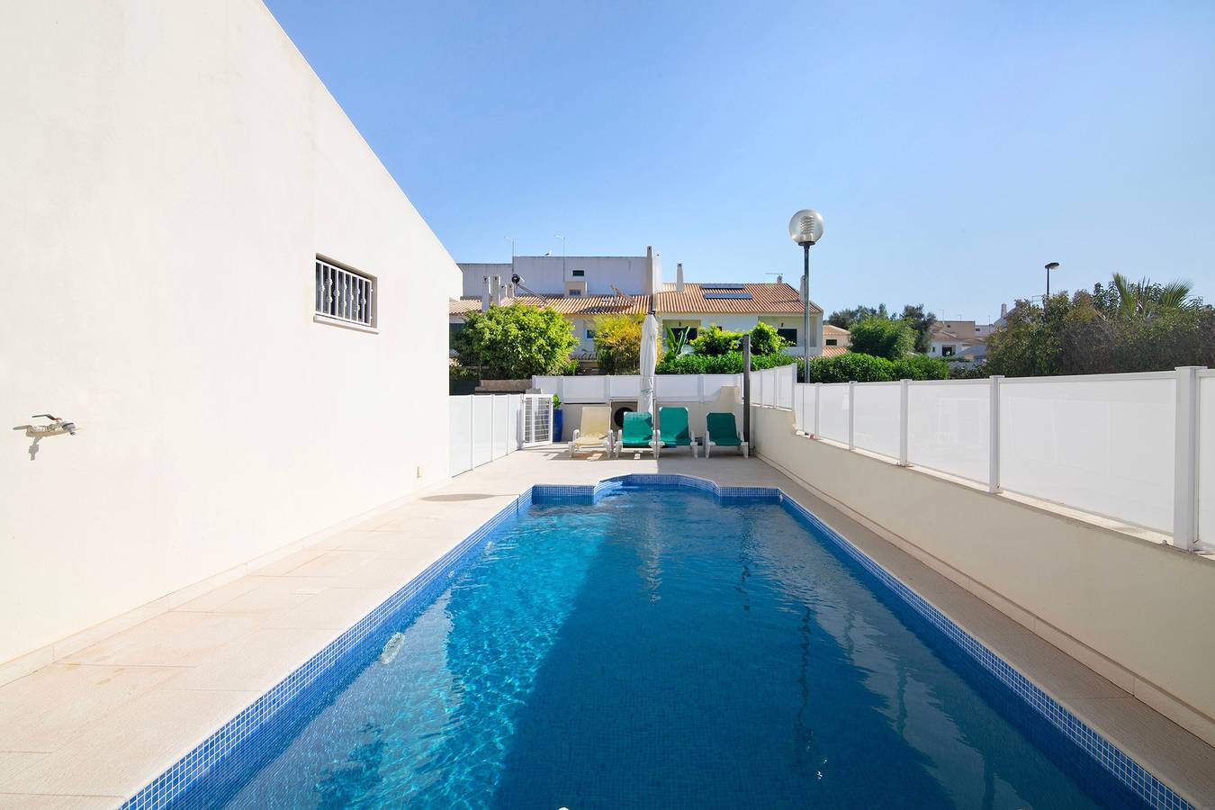 Villa 'Alonzo' with Private Pool, Wi-Fi and Air Conditioning in Albufeira, Faro District