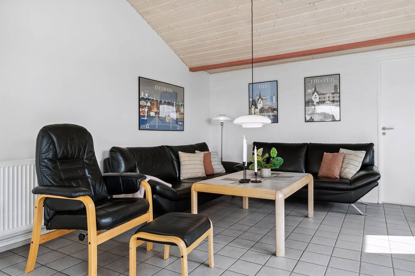 Nice home in Thisted w/ Sauna, 4 Bedrooms and Indoor swimming pool in Klitmøller, Parc National de Thy