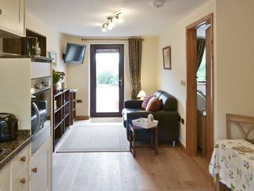 Log Cabin for 2 People in Ingham (Norfolk), Norfolk, Photo 1