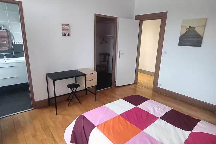 Location de vacances pour 12 personnes, avec jardin à La Tour-d'Auvergne - 3
