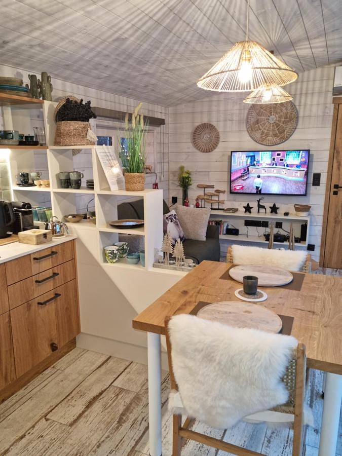 Gîte pour 2 personnes, avec vue ainsi que vue sur le lac et jardin à Butgenbach - 3