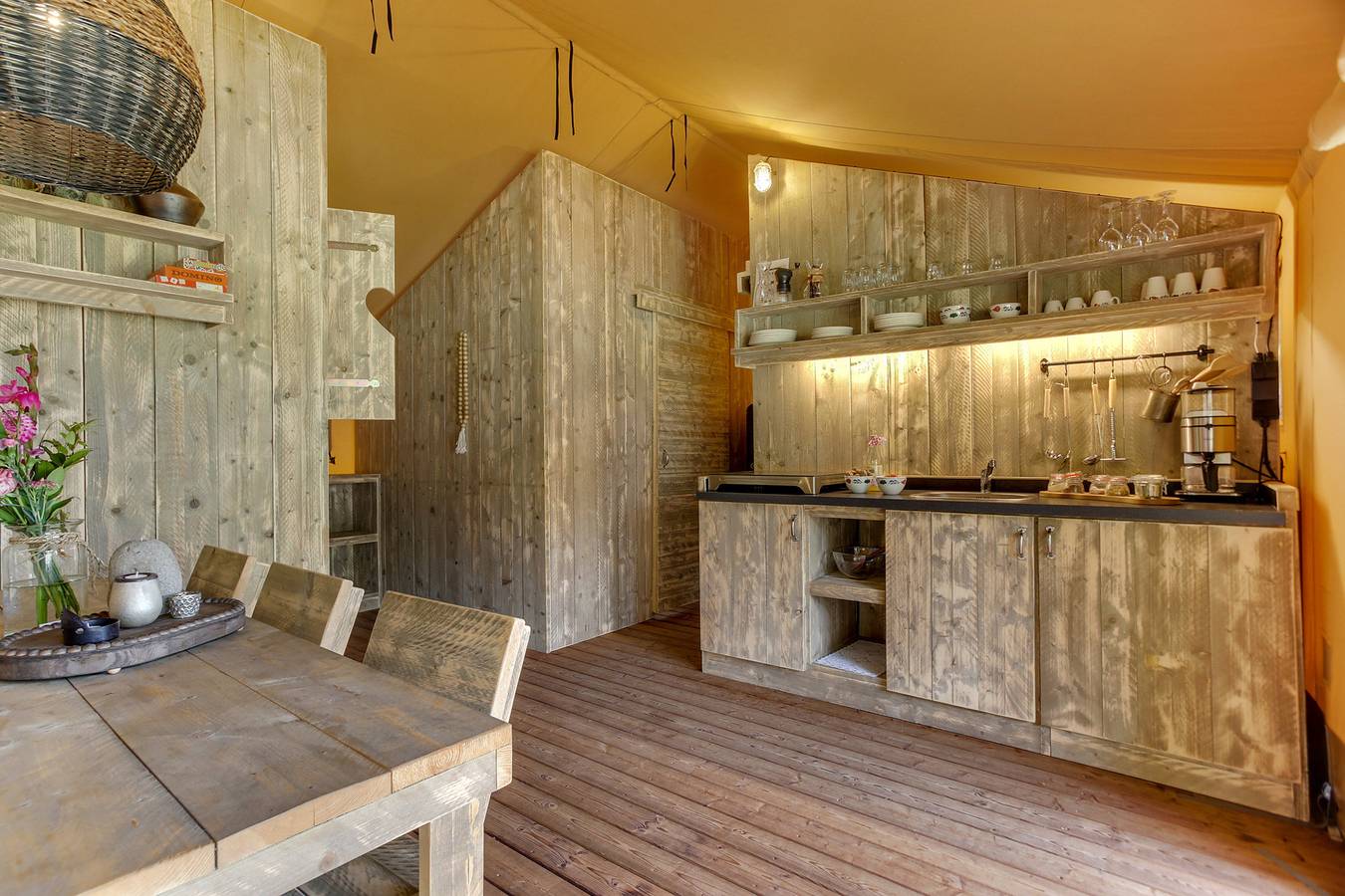 Glamping voor 6 Personen in Uden, Noord-Brabant