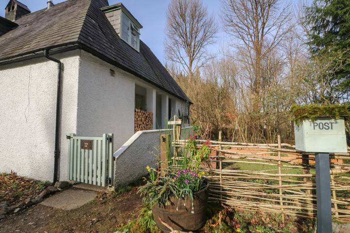 Log cabin for 5 people, with garden in Loch Linnhe