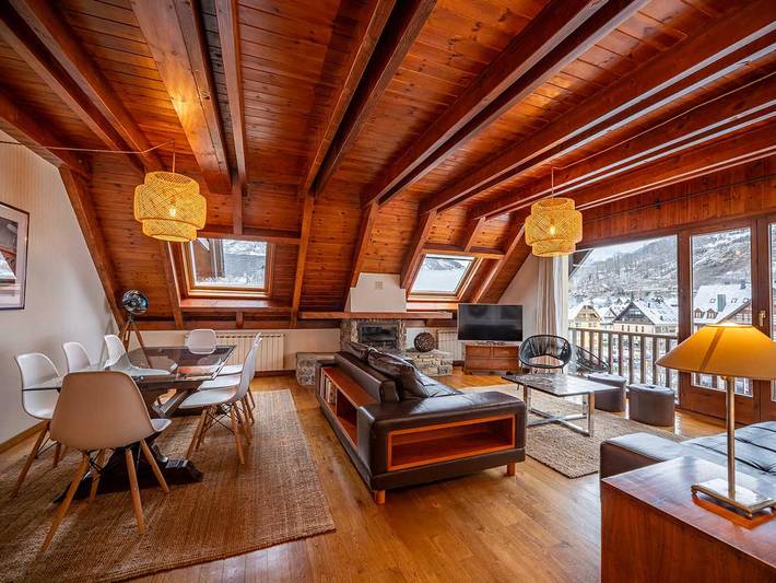 Gîte pour 10 personnes, avec balcon dans Vielha - 2