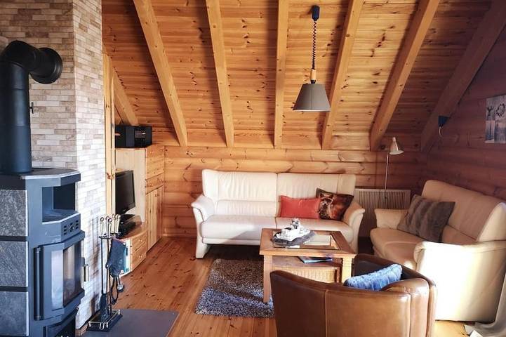 Hütte für 2 Personen, mit Balkon und Garten an der Rhön